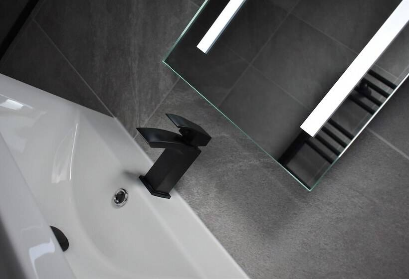 Apartments Argyle Square