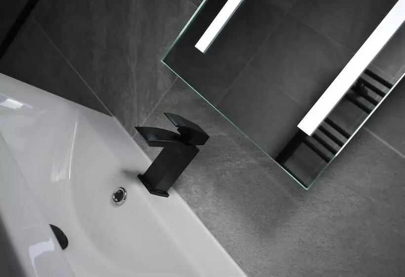 Apartments Argyle Square