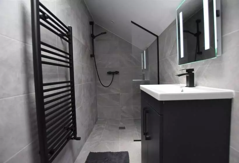 Apartments Argyle Square