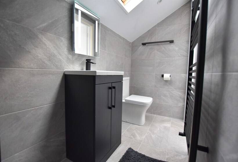 Apartments Argyle Square