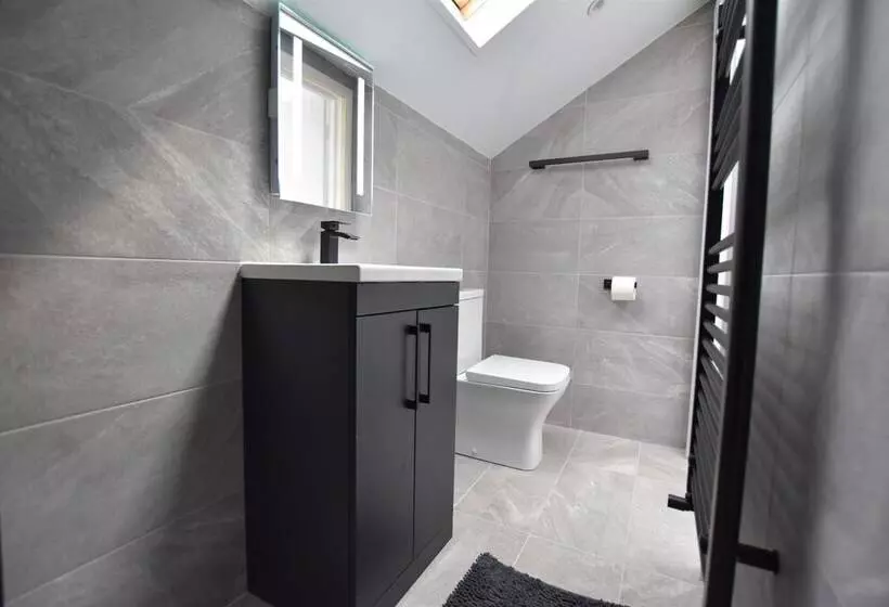 Apartments Argyle Square