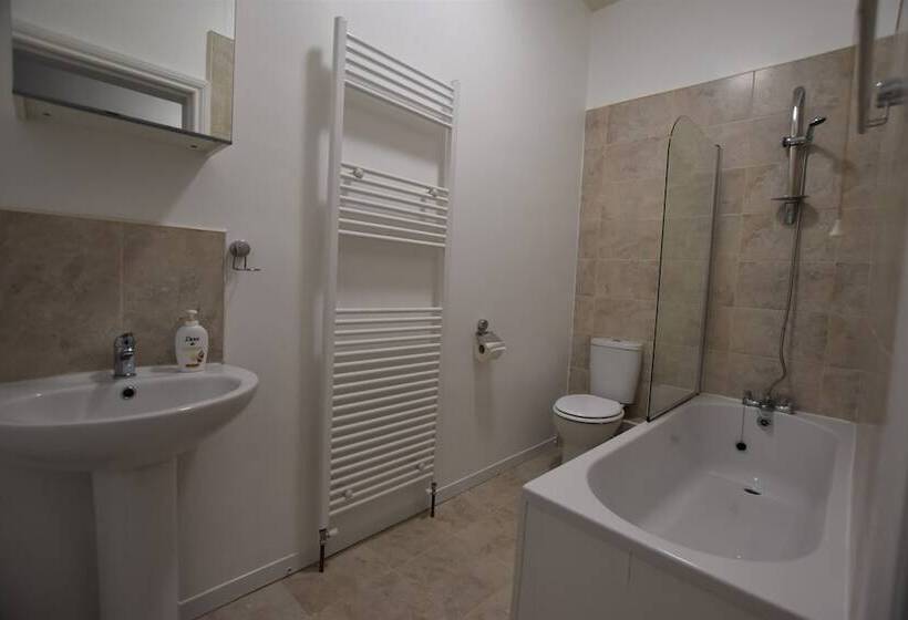 Apartments Argyle Square