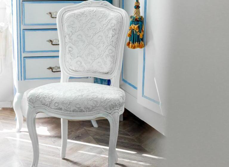 تختخواب و صبحانه La Maison Charmante