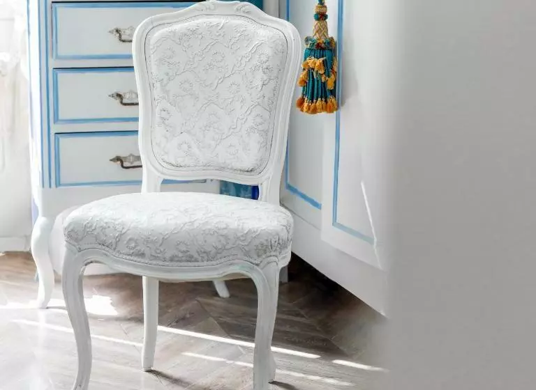 تختخواب و صبحانه La Maison Charmante