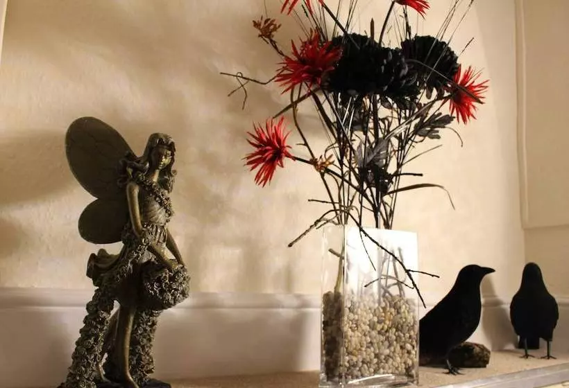 ベッドアンドブレックファースト Raven Haven Glastonbury