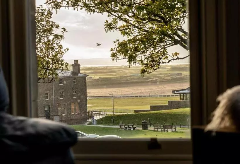 Golfers Dream, 100 Yards To Old Course, Parking