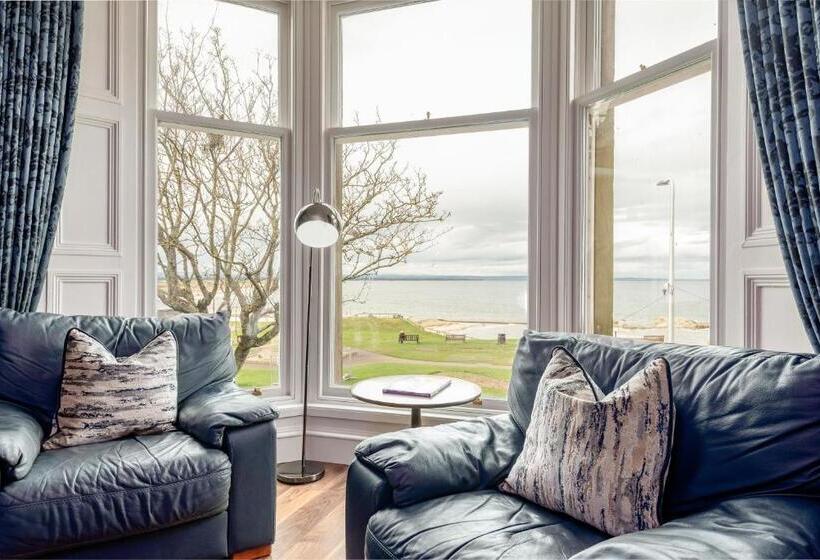 Golfers Dream, 100 Yards To Old Course, Parking