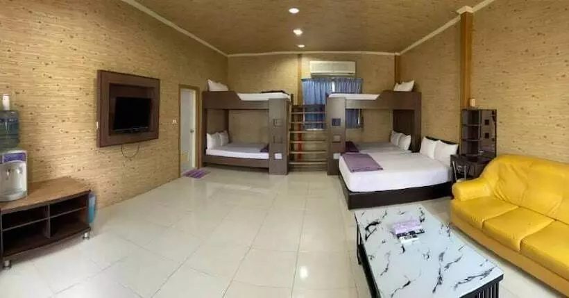 هتل J Lin Hostel