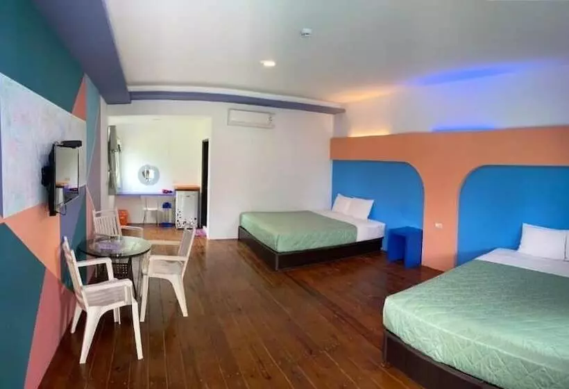 هتل J Lin Hostel
