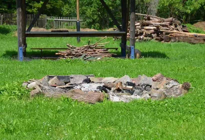 Teichcamp   Hostel