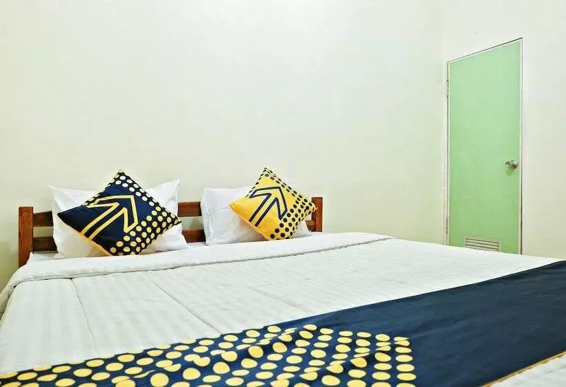هتل Spot On 2742 R5 Homestay