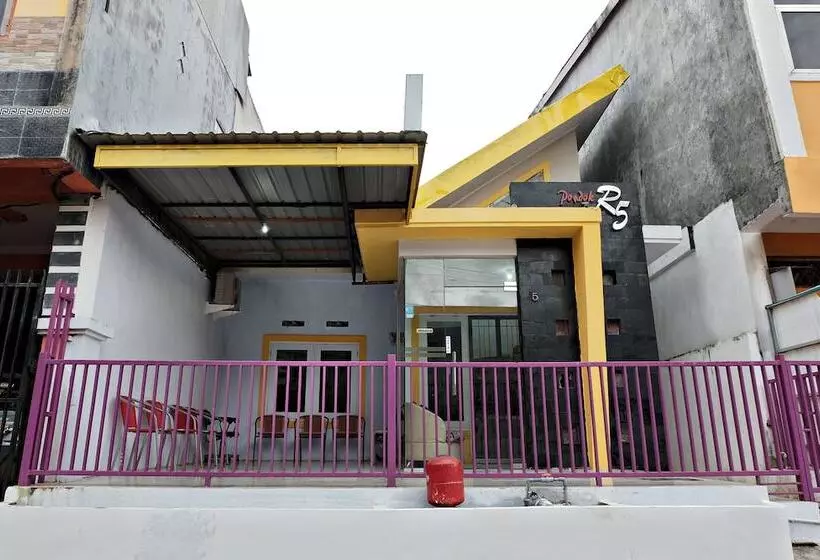 هتل Spot On 2742 R5 Homestay