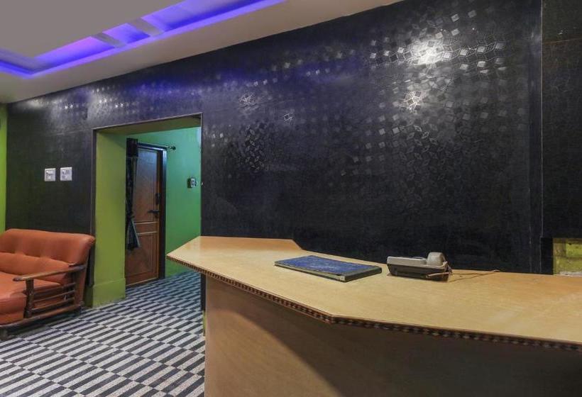 Отель Oyo 66875  Vijay Paradise