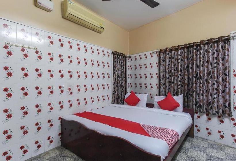 Отель Oyo 66875  Vijay Paradise