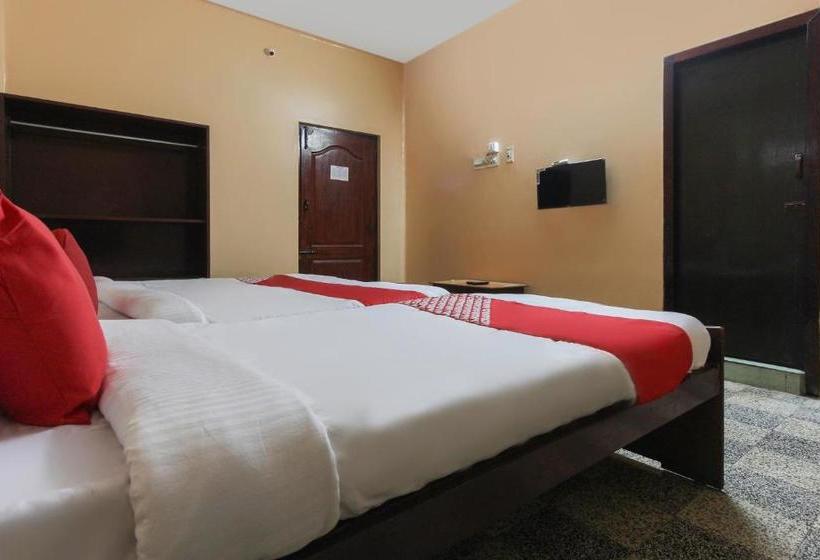 Отель Oyo 66875  Vijay Paradise