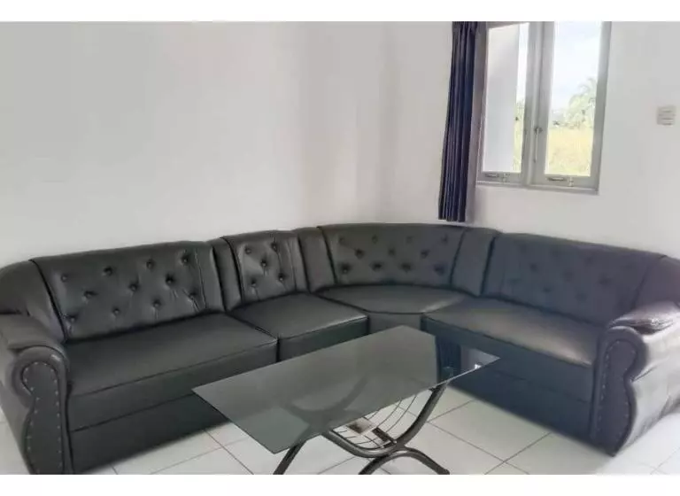 ホテル Reddoorz Near Universitas Palangkaraya 2