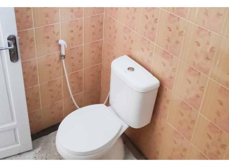 Отель Reddoorz Near Universitas Palangkaraya 2