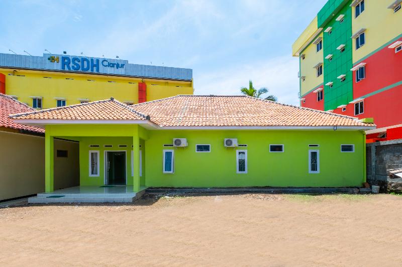 בית מלון כפרי Spot On 2859 Fatan Costel