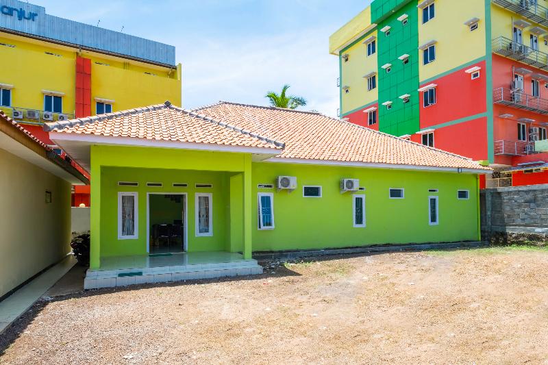 בית מלון כפרי Spot On 2859 Fatan Costel