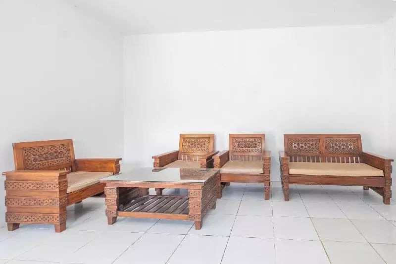 ホテル Oyo 2775 Rf Homestay