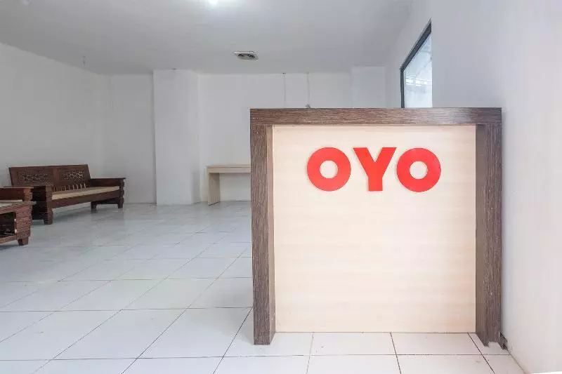 ホテル Oyo 2775 Rf Homestay