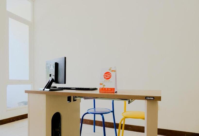 בית מלון כפרי Reddoorz At Karangploso 2