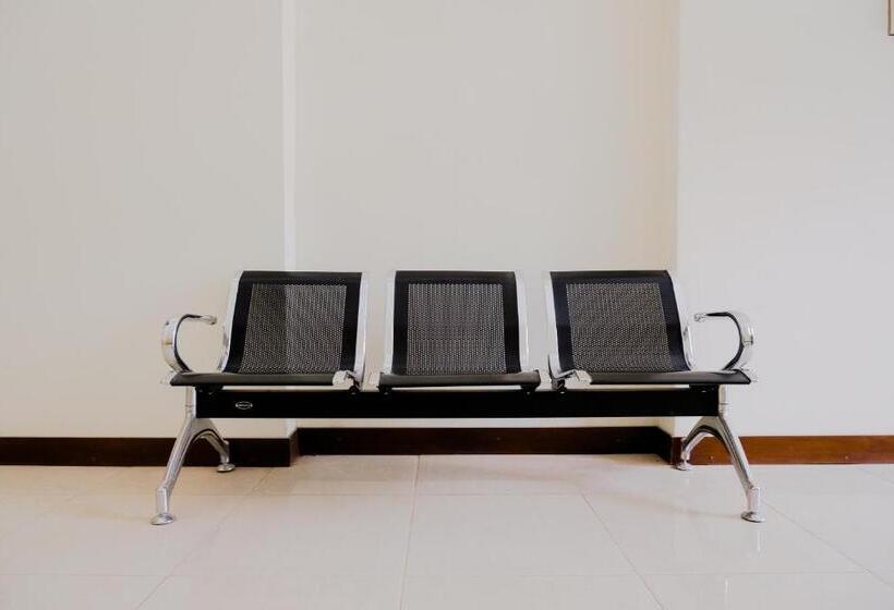 בית מלון כפרי Reddoorz At Karangploso 2