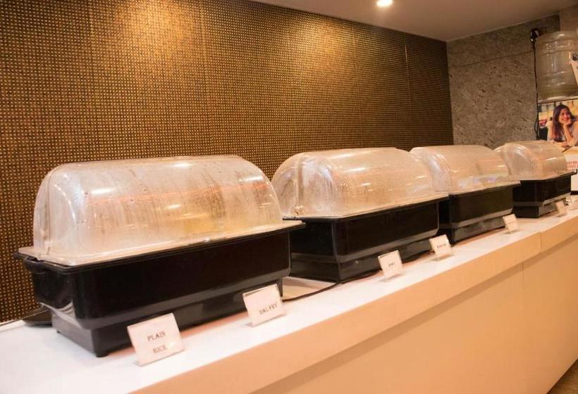 호텔 Rmd S & Resorts