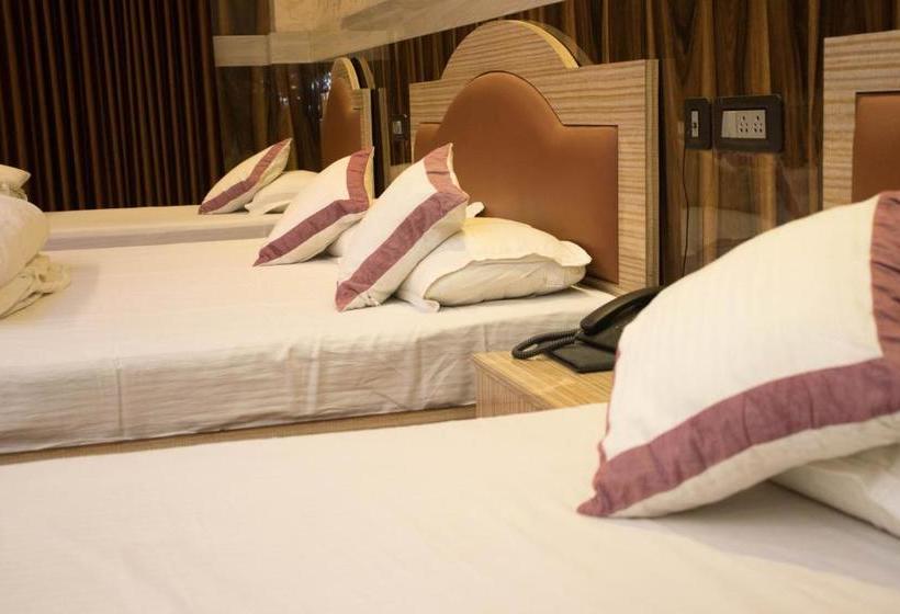 호텔 Rmd S & Resorts