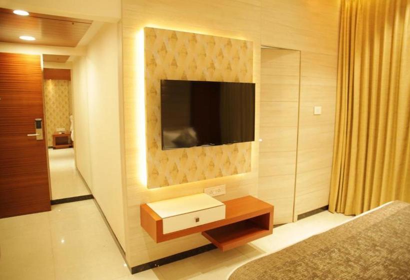 ホテル Robusta Inn