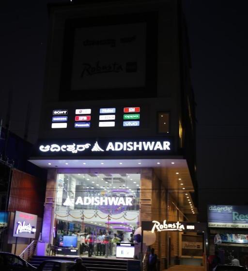 ホテル Robusta Inn