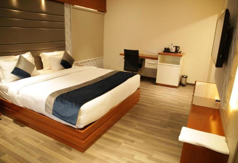 ホテル Robusta Inn