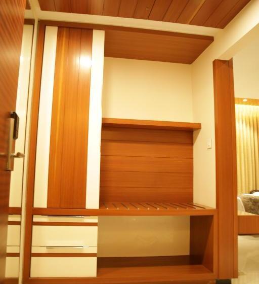 ホテル Robusta Inn