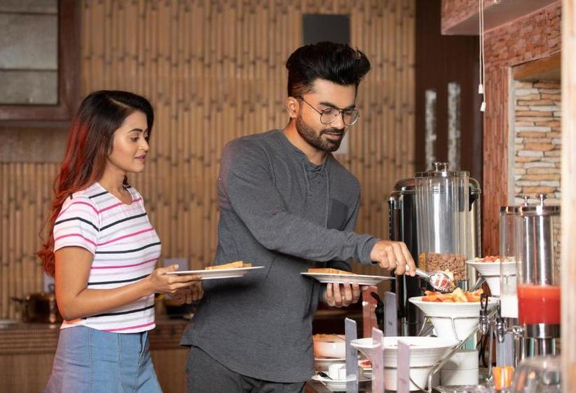 בית מלון כפרי Snehamaya Spa & Resort