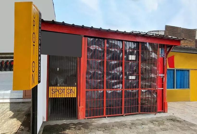 ホテル Spot On 2726 Kopo 355 Syariah