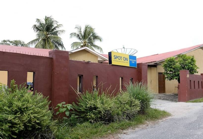 Hotel Spot On 2766 Kezia Kost