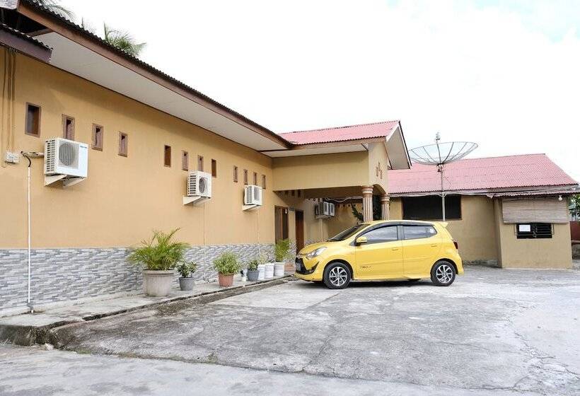 Hotel Spot On 2766 Kezia Kost