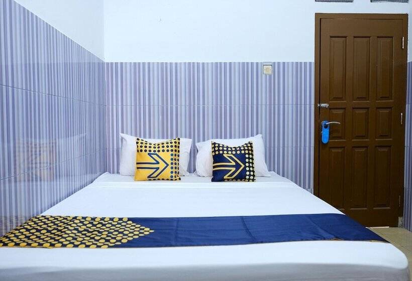 Hotel Spot On 2766 Kezia Kost