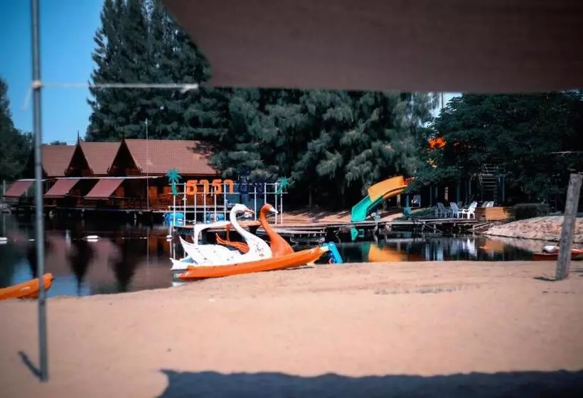 ホテル Tara Beach Resort Udonthani