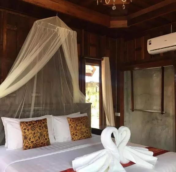 ホテル Tara Beach Resort Udonthani
