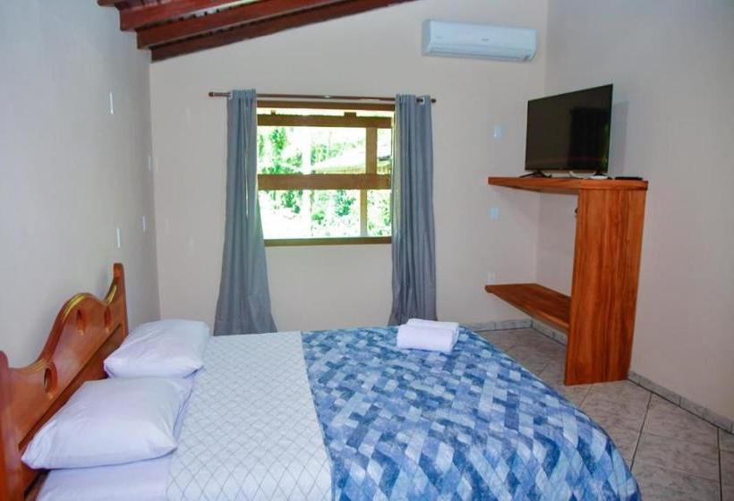 پانسیون Pousada Cambuci