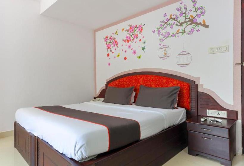 Hotel Collection O 50234 Geebee