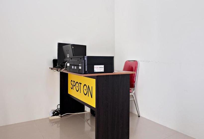 בית מלון כפרי Spot On 2616 Pondok Danesti Syariah