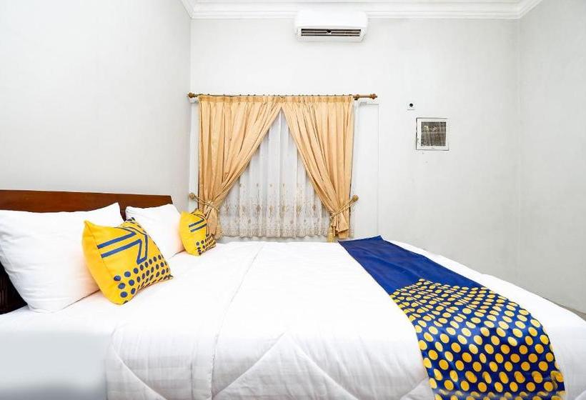 ホテル Spot On 2618 Jepara Guest House