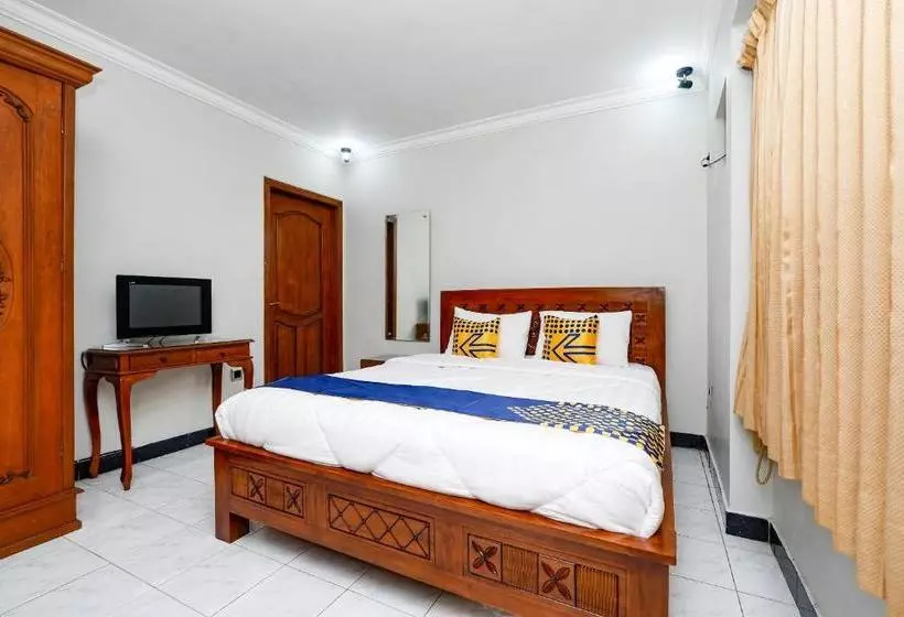 ホテル Spot On 2618 Jepara Guest House