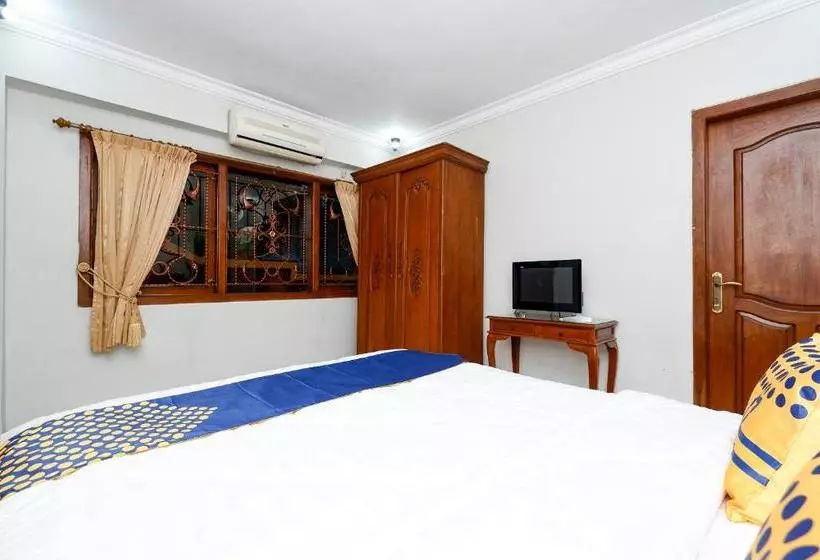 ホテル Spot On 2618 Jepara Guest House
