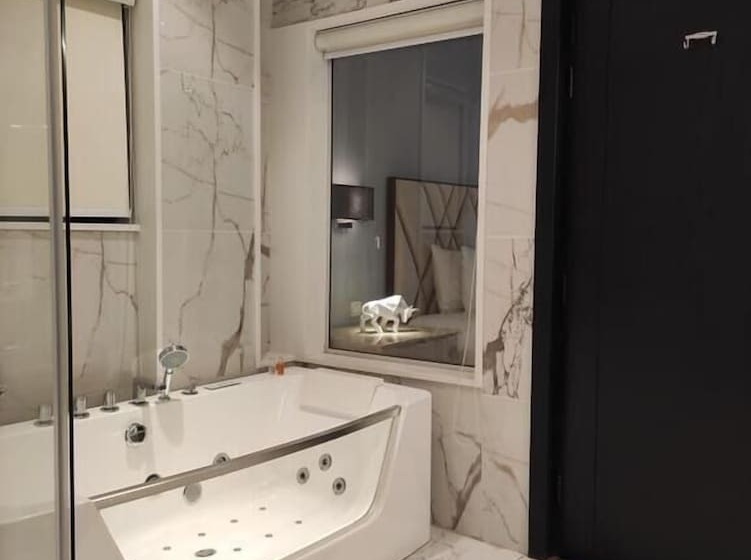 هتل Grand Ittehad Boutique