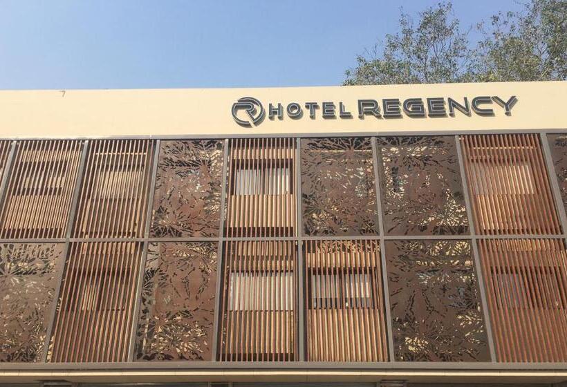 בית מלון כפרי Regency