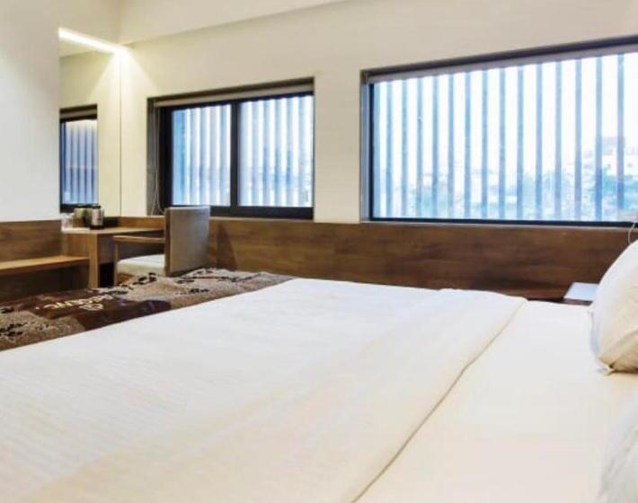 בית מלון כפרי Regency