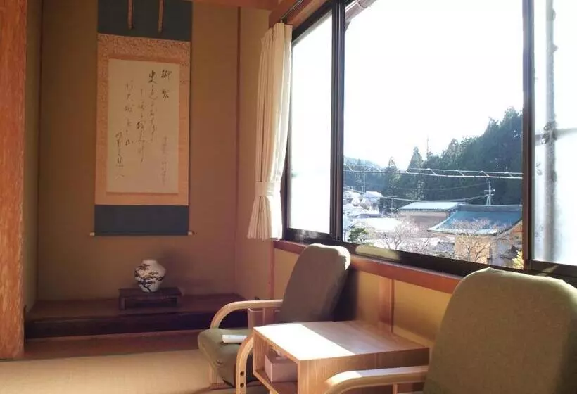 Majatalo Guest House Hachi Hachi
